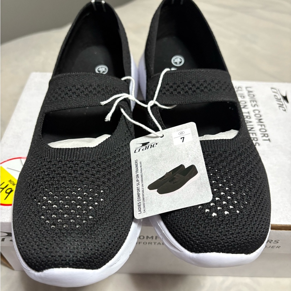 Trane Women's Black Athletic Slip-On Shoes - Picture 7 of 11